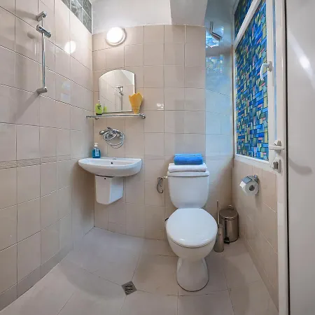 Хостел 32 Annexe *